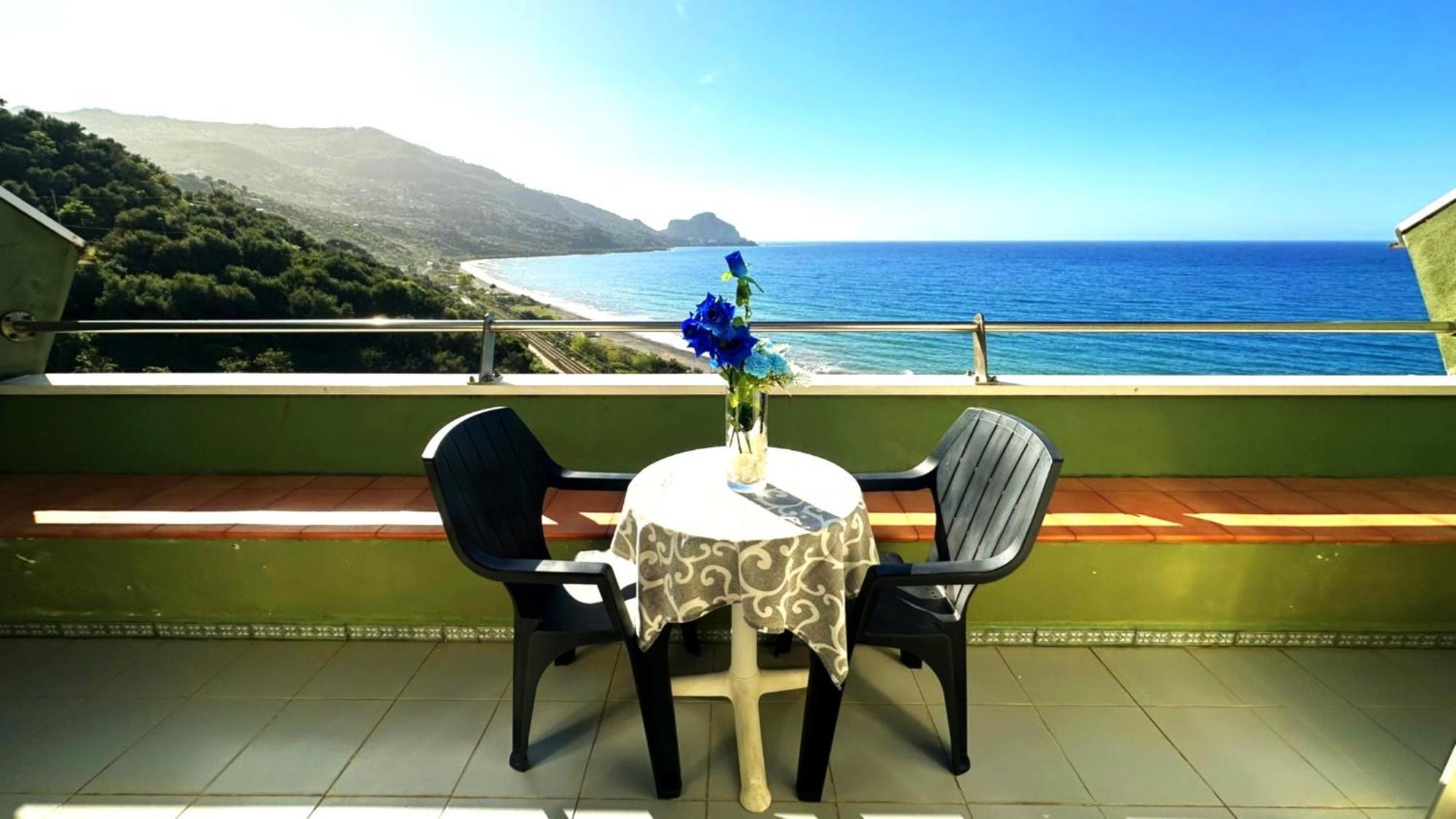 Ch Exclusive Apartments Cefalu Bagian luar foto